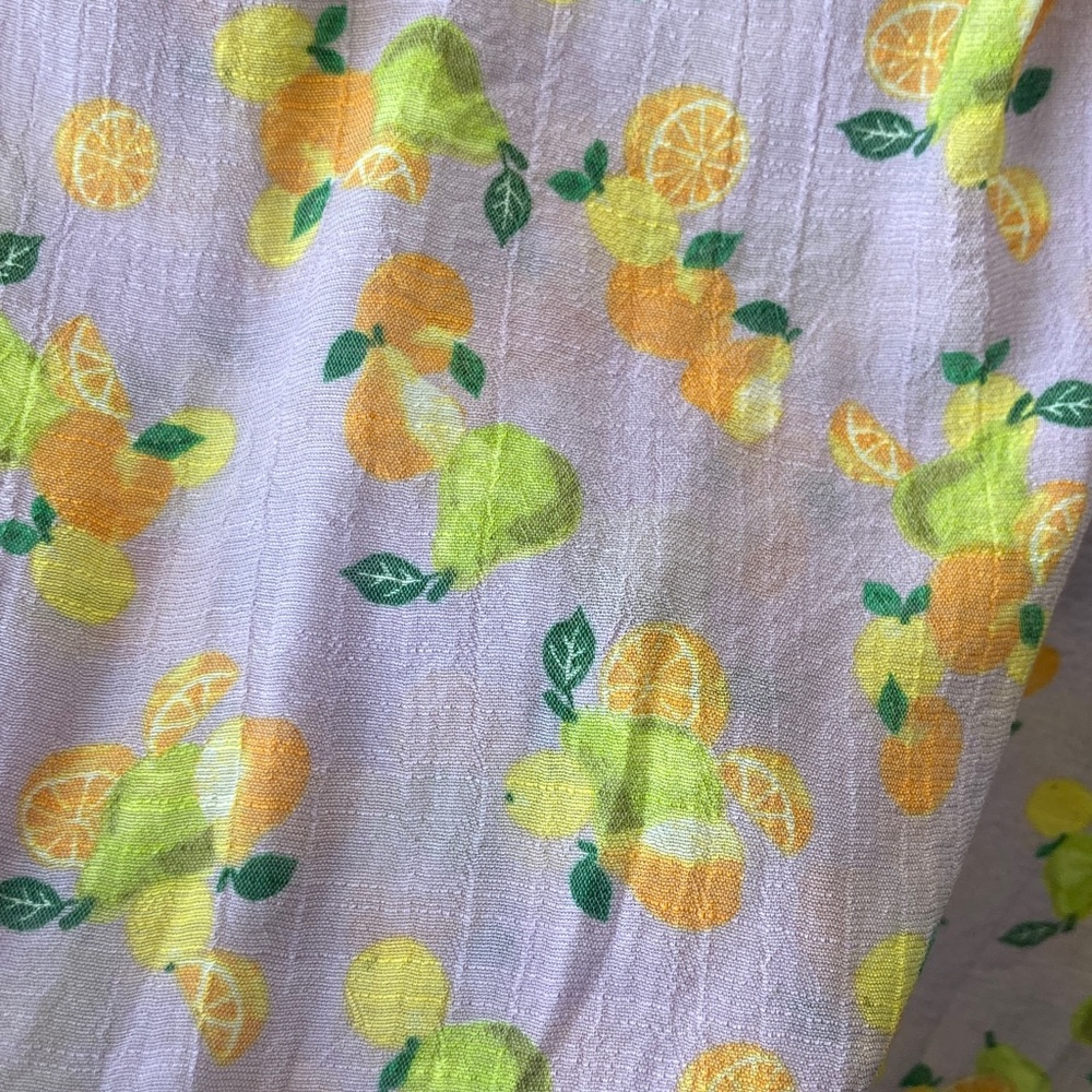 Zac & Rachel top boho lemon and fruit print crochet like details lavender 3X - Picture 12 of 17